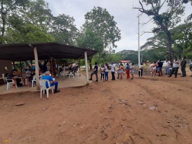 en La Guajira se vacunan contra el COVID-19.jpg